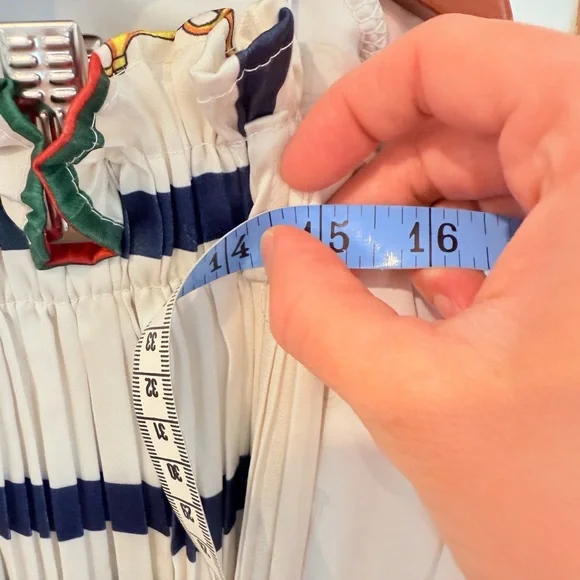 Elegant Silk Batwing Blouse and Pleated Bottom 2 Piece Set - Picture 9 of 13